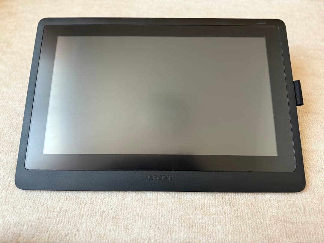 液タブ・ペンタブ Wacom Cintiq 16 DTK-1660/K1-DX