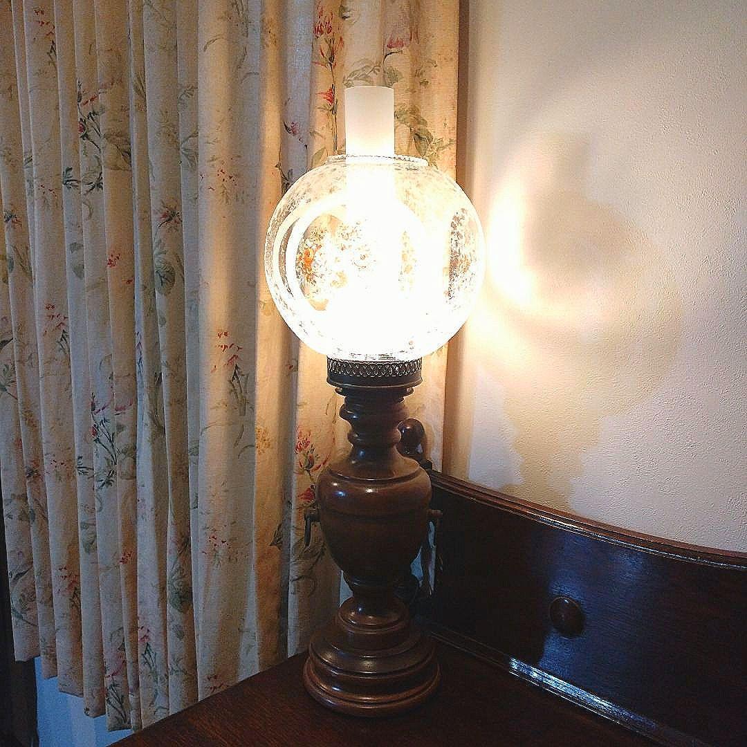 【イタリア製】アンティーク調 ヴィンテージ ライト ランプ テーブルランプ 照明