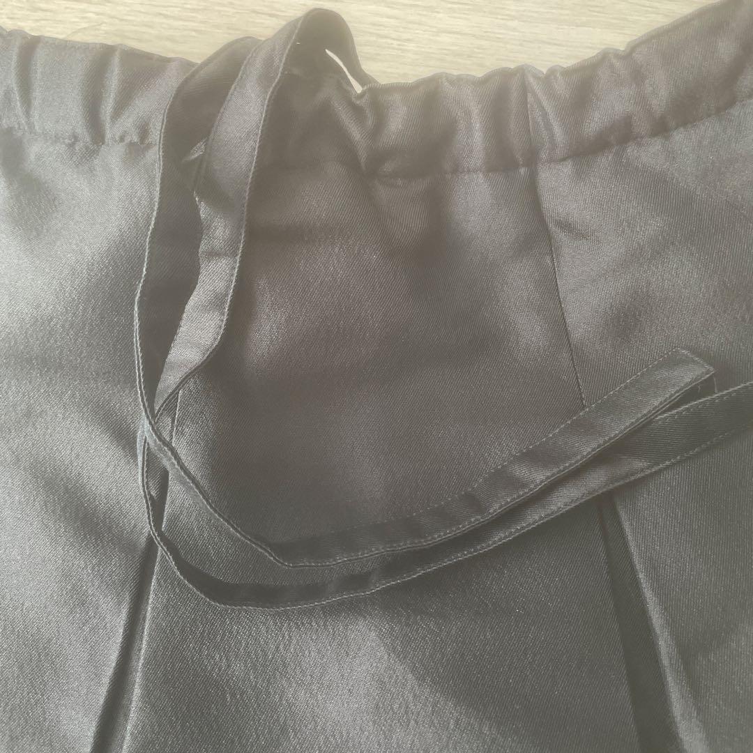 最終お値下げ！PRADA膝丈プリーツスカート