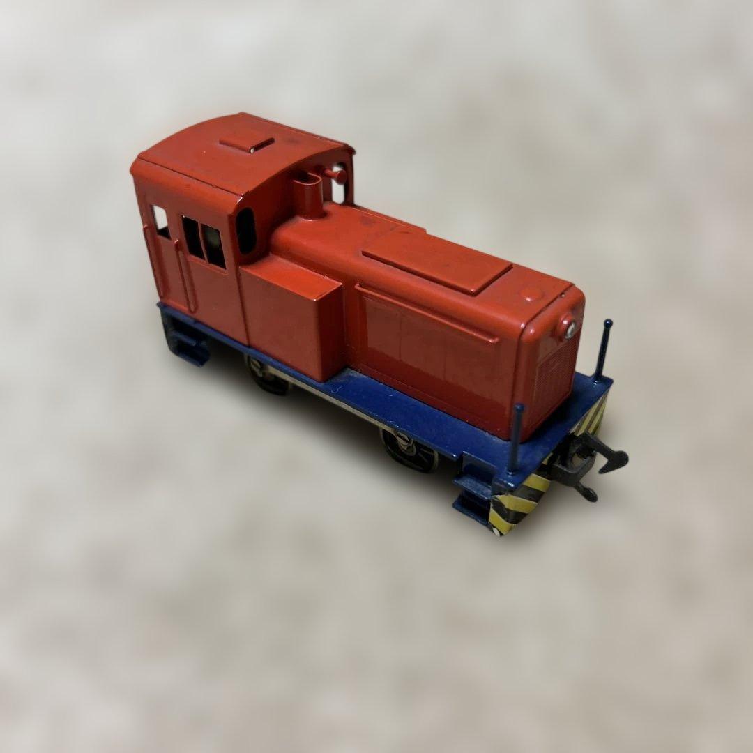 HOゲージ 赤い機関車 2軸