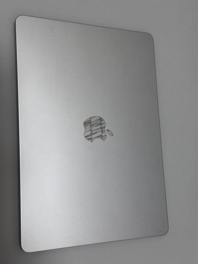 MacBook本体 Apple Macbook Air M2 8GB 256GB