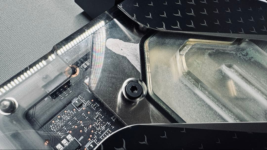 グラフィックボード・グラボ・ビデオカード PowerColor Liquid Devil RX 7900 XTX