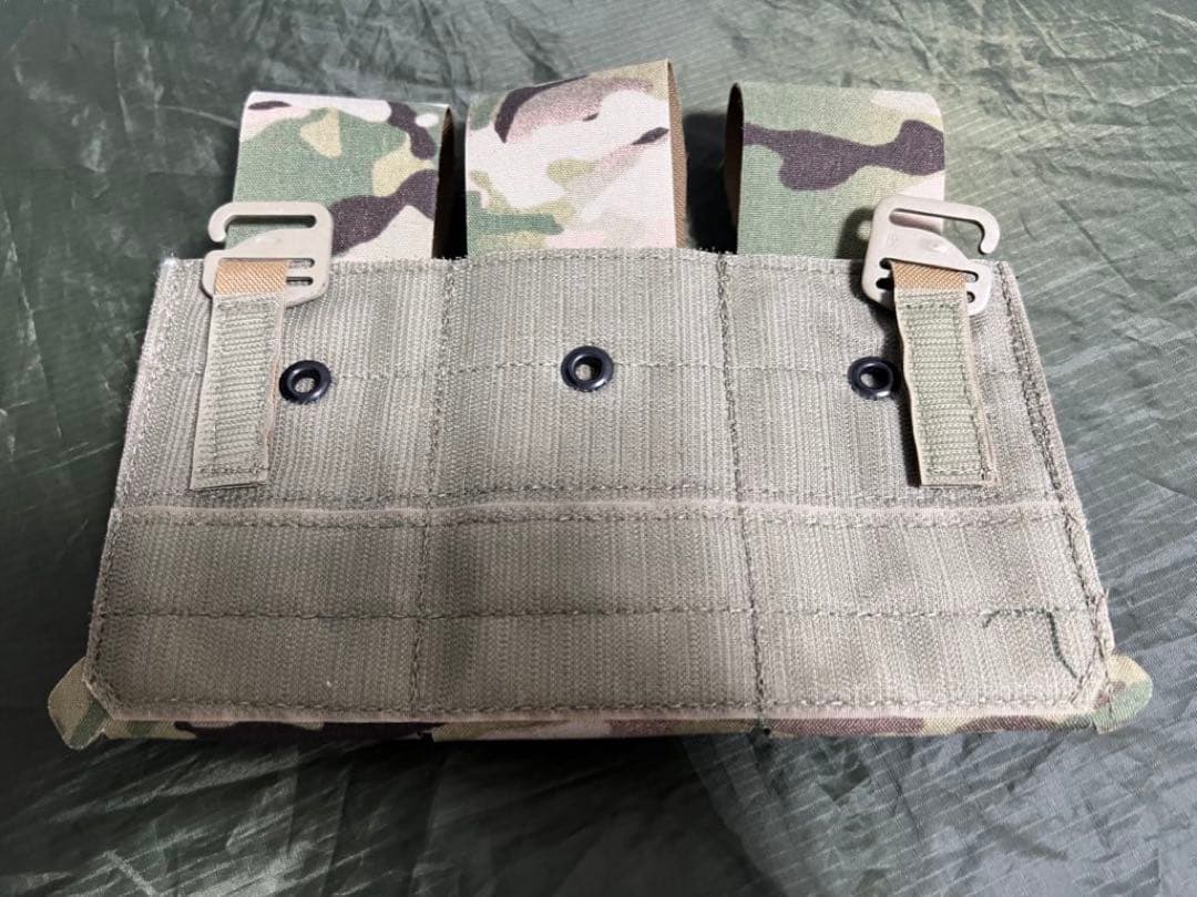 LBT-6910A ユニバーサル M4マガジン パネル　米軍　アメリカ軍