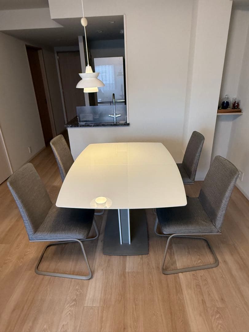 BoConcept（ボーコンセプト）ダイニングテーブルMILANOミラノ