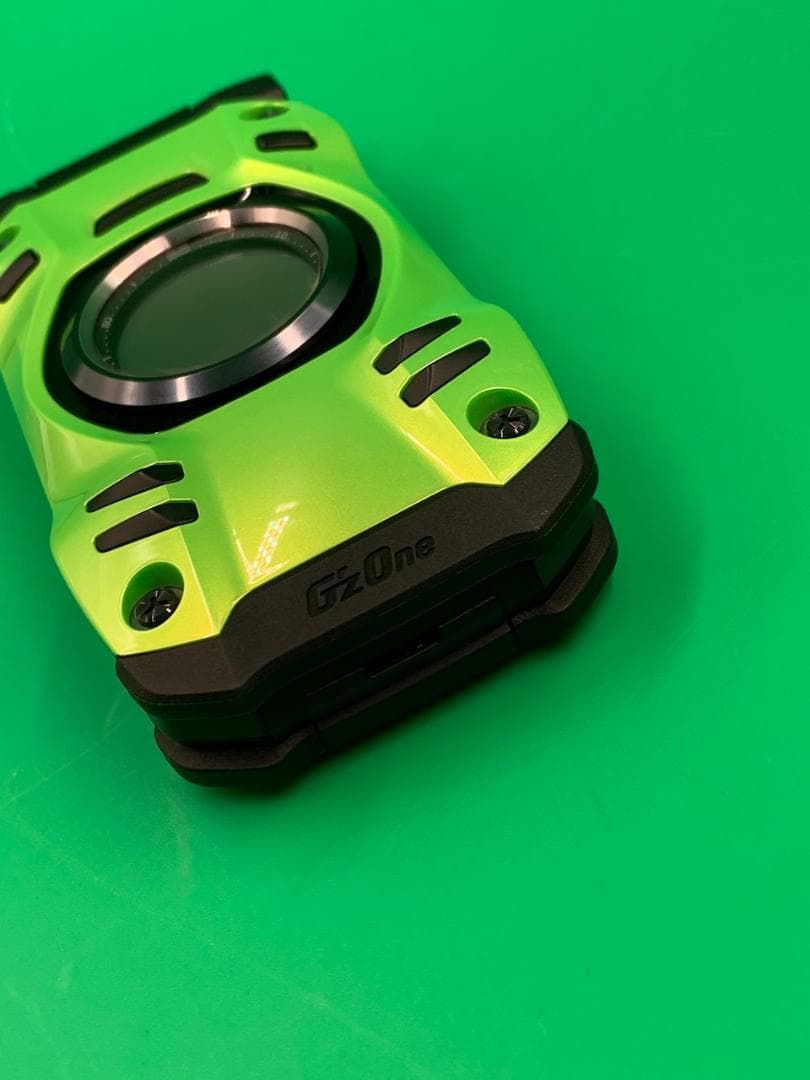 ★新品同様 G'zOne TYPE-XX SIMフリー KDDI KYY31