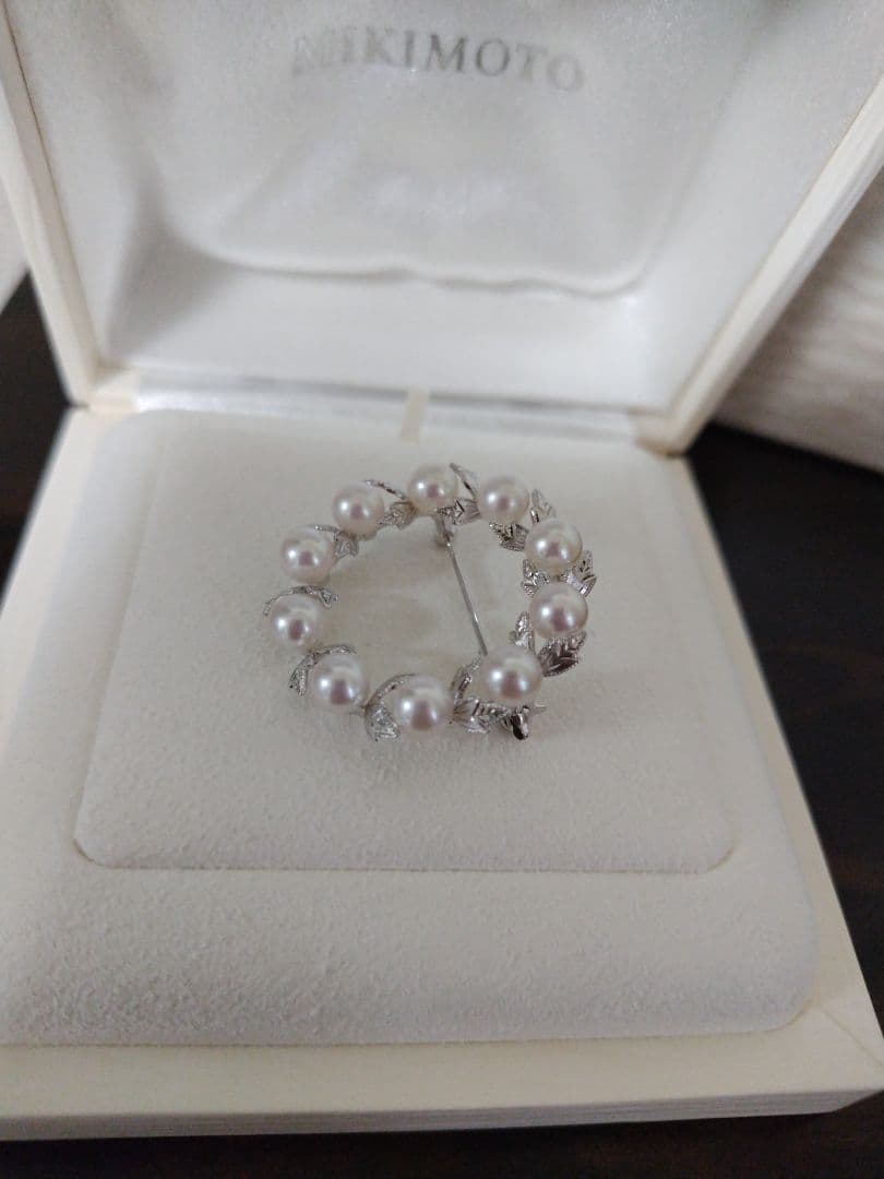 MIKIMOTO　ミキモト　ブローチ　サークル（直径3.5㌢）真珠5.5㍉　ＳＶ