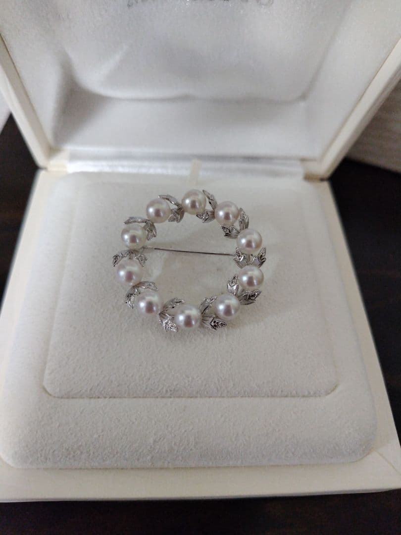 MIKIMOTO　ミキモト　ブローチ　サークル（直径3.5㌢）真珠5.5㍉　ＳＶ