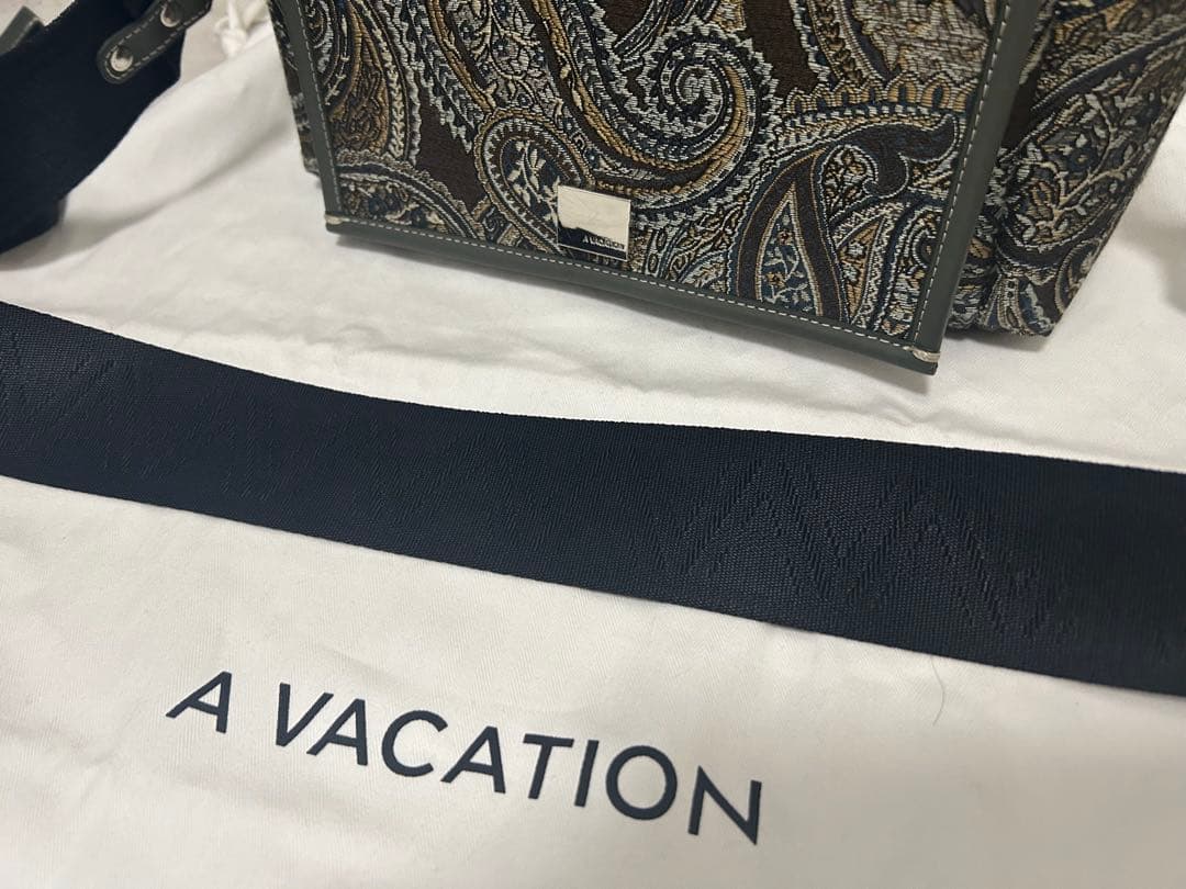 AVACATIONアバケーションPEEPBOピープボー美品ペイズリー