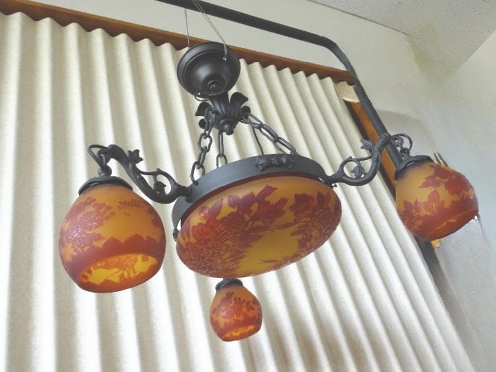 ガレコレクション　6灯シャンデリア　真鍮　カメオ掘り　アカネライティング