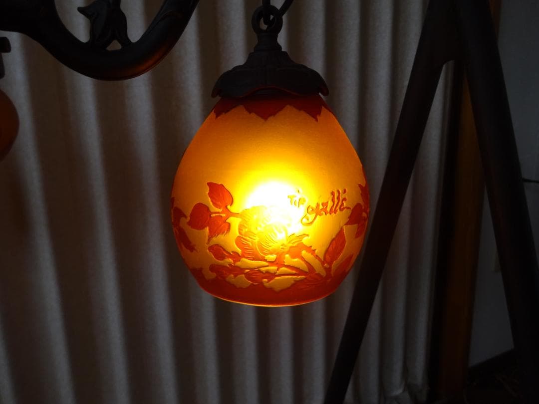 ガレコレクション　6灯シャンデリア　真鍮　カメオ掘り　アカネライティング