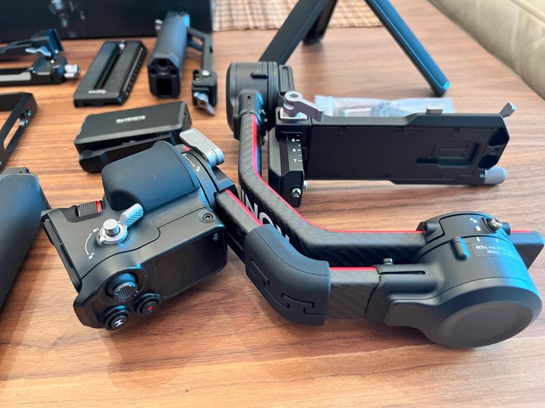 ディージェイアイ DJI RS 2 Proコンボ キレイ!!