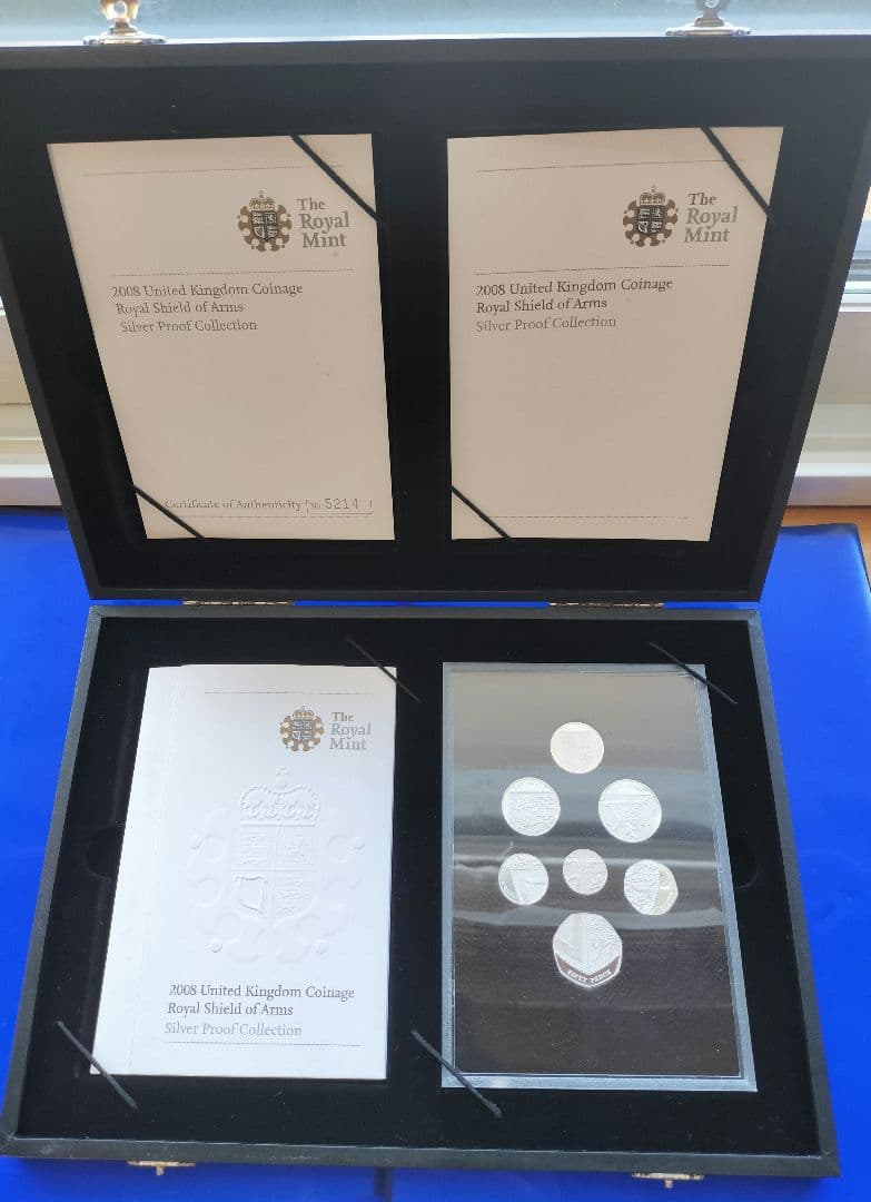 NOEL Tukoi★ Shield of Arms（銀貨7枚）