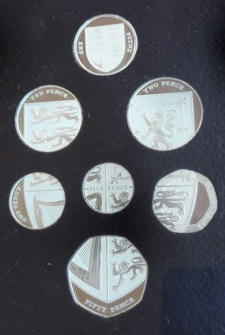 NOEL Tukoi★ Shield of Arms（銀貨7枚）