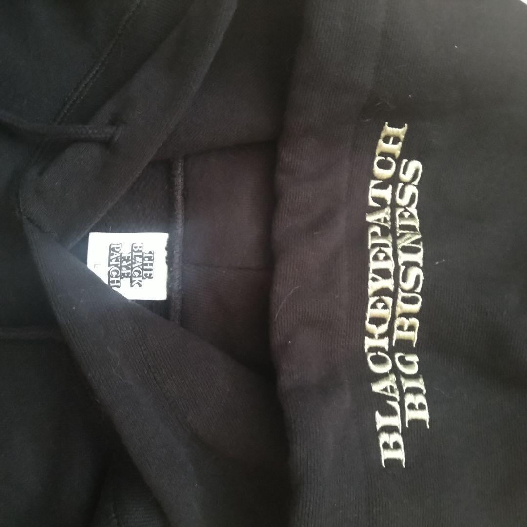 美品　ブラックアイパッチ パーカー