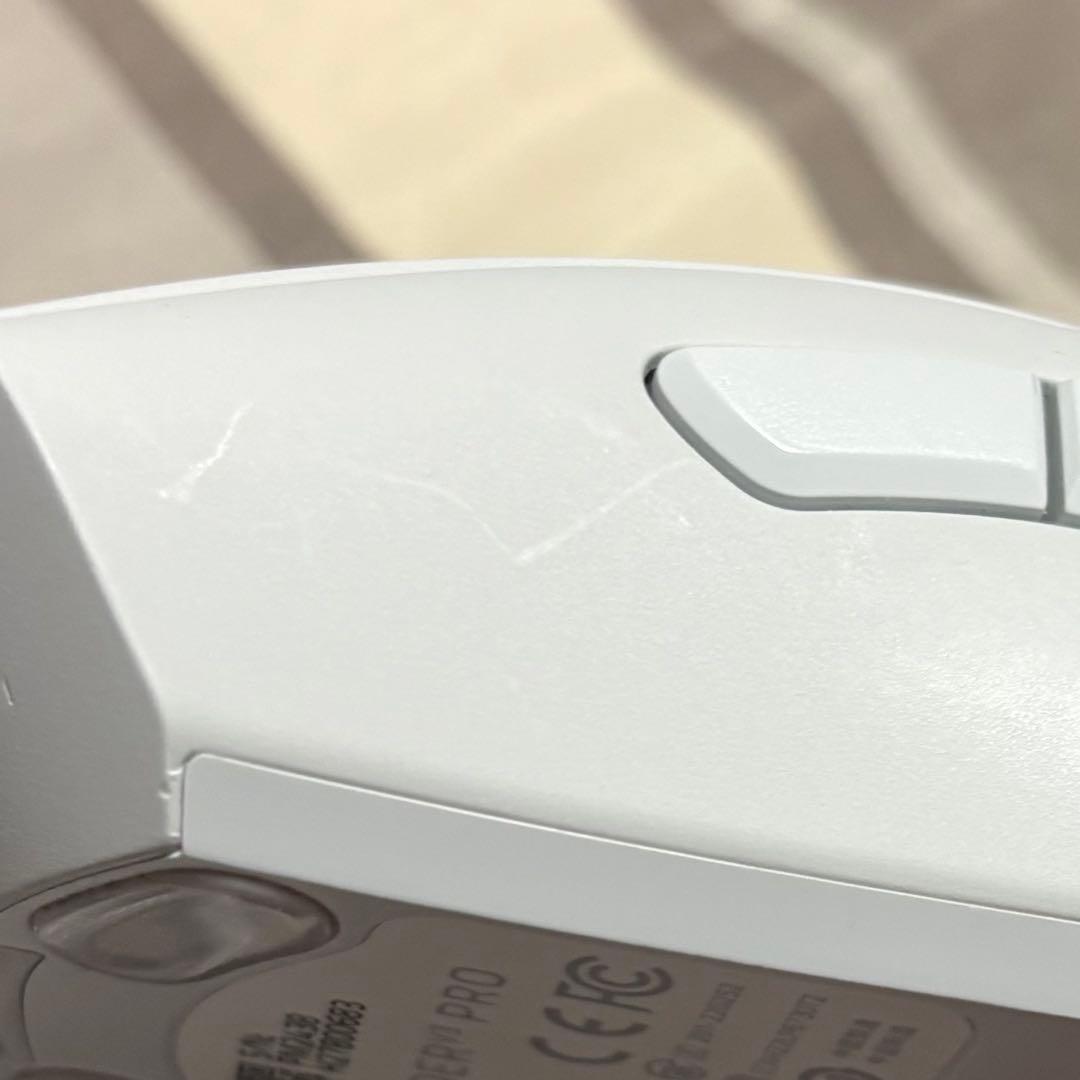 Razer DeathAdder V3 Pro White Edition 本体