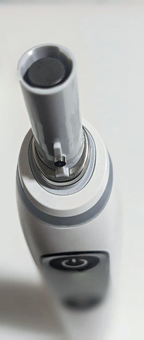 美品!　ブラウン　電動歯ブラシ　オーラルB　 io 8　Type3758　動作品