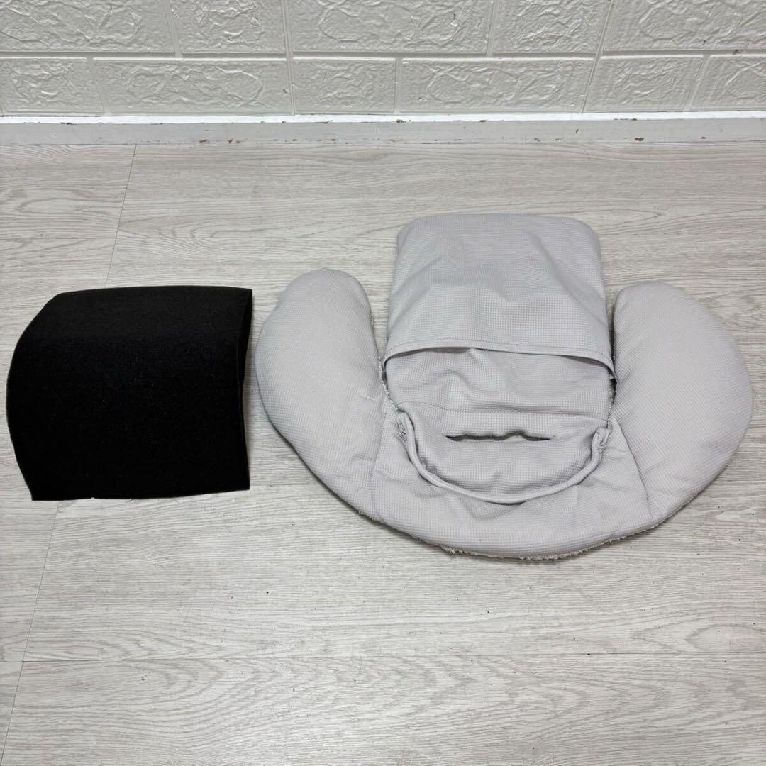 手洗い済み☆combi クルムーヴスマート 新生児クッション 白