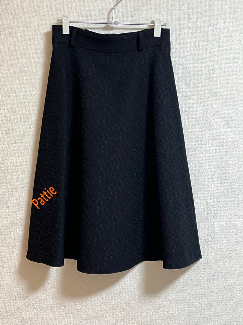 エムズグレイシー訳あり未使用小花柄スカート40