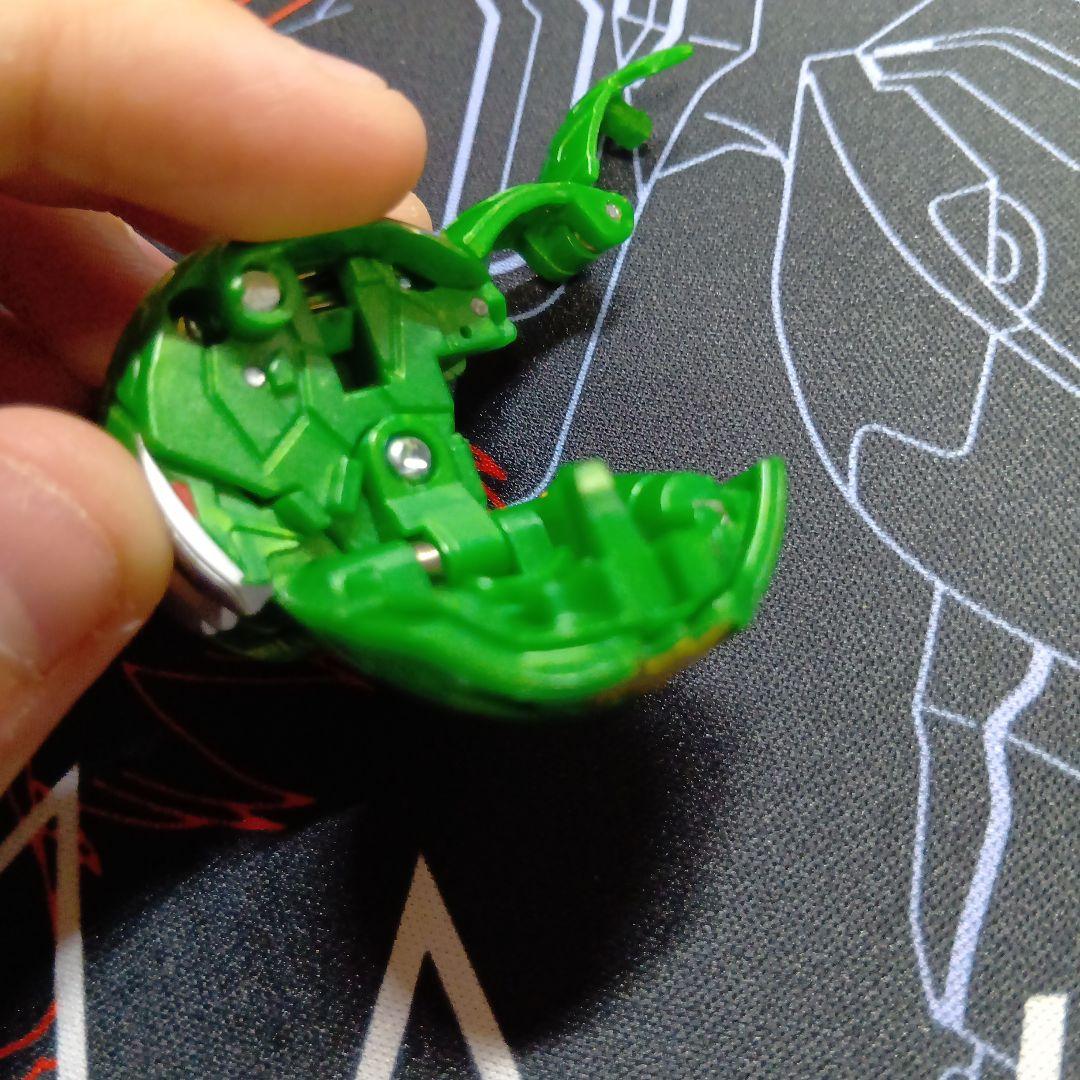 爆丸　轟ガリュウ　狩ルカン