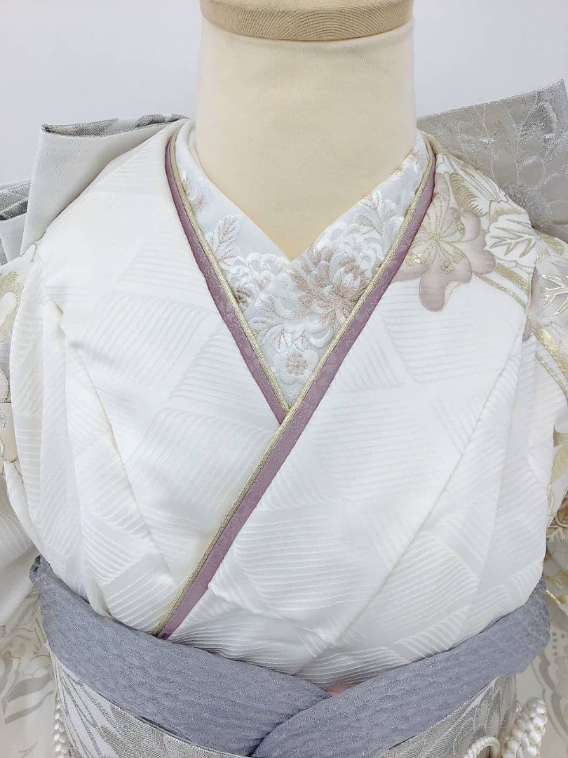 白地　金銀彩加工の上品な梅と菊の振袖フルセット