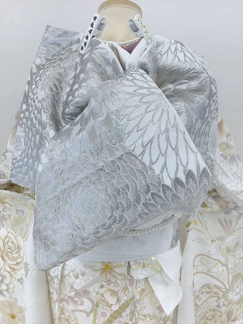 白地　金銀彩加工の上品な梅と菊の振袖フルセット