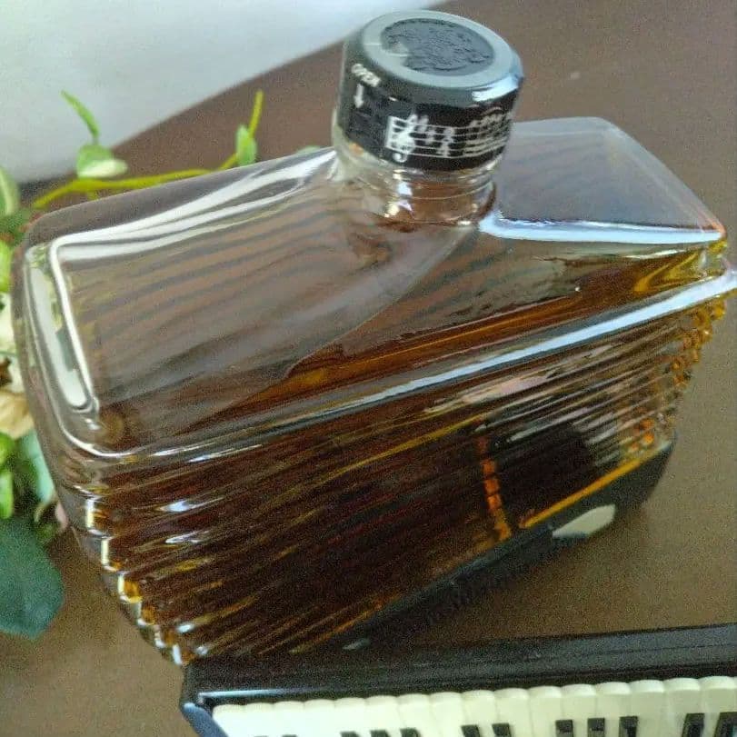 ✩サントリー　SUNTORY WHISKY　楽器ボトル 未開封６本✩