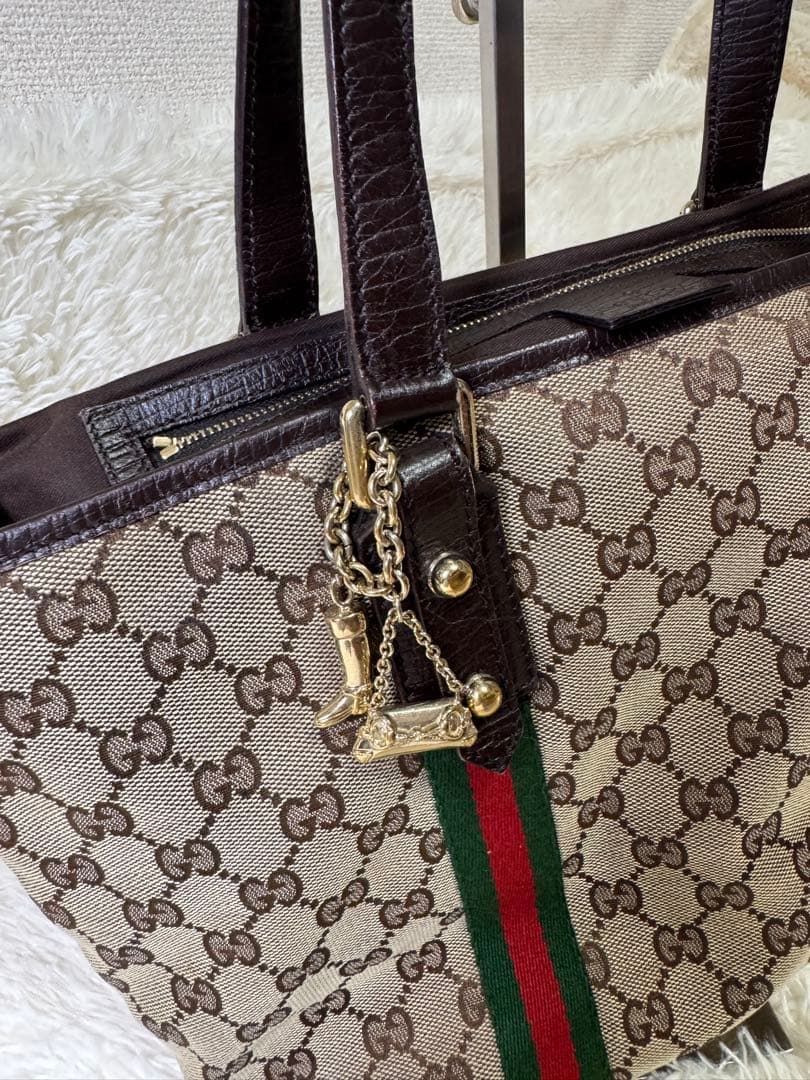 れ*な様 ✨美品✨グッチハンドバッグ GG柄シェリーライン　肩掛けベージュ系A4