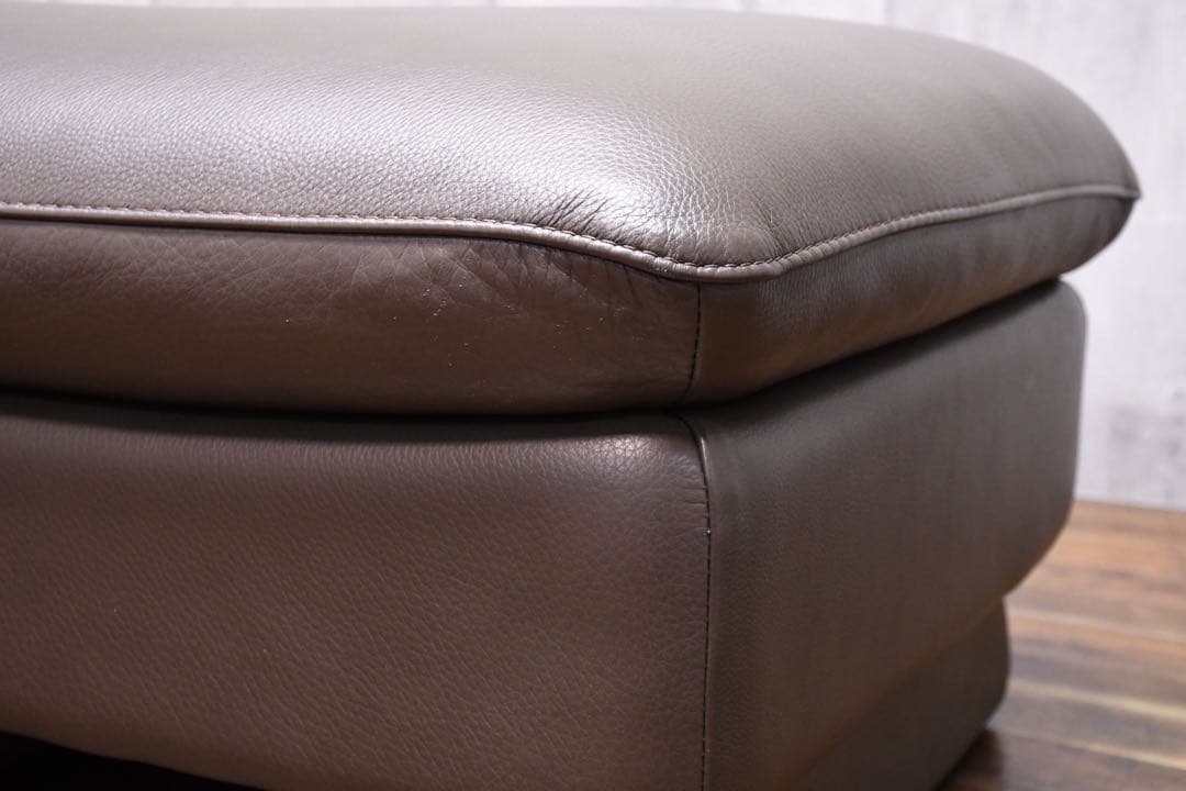 EAC52 シンプルモダン レザー/総本革張り オットマン スツール 足置き