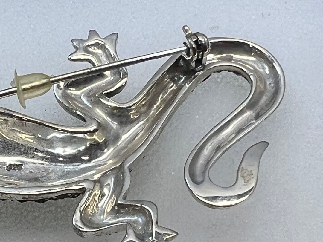 トカゲ　ブローチ　008