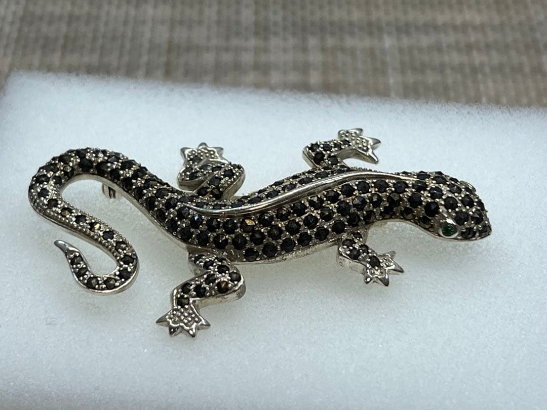 トカゲ　ブローチ　008