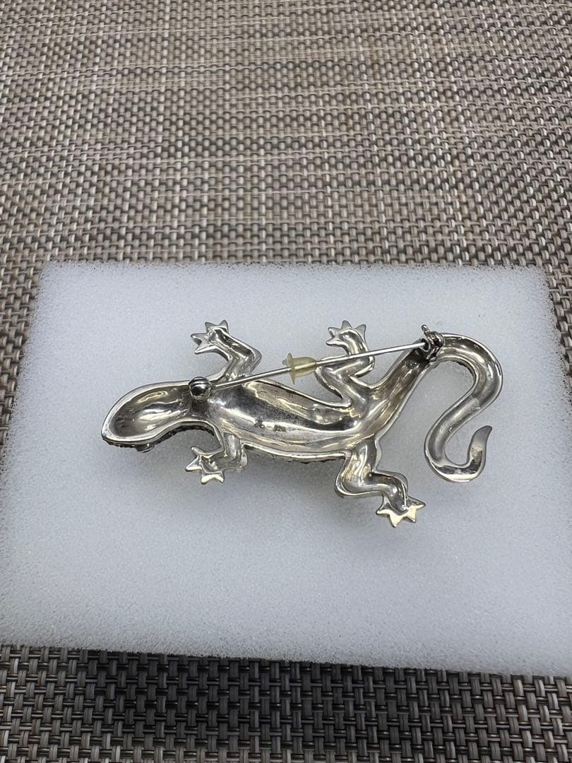 トカゲ　ブローチ　008