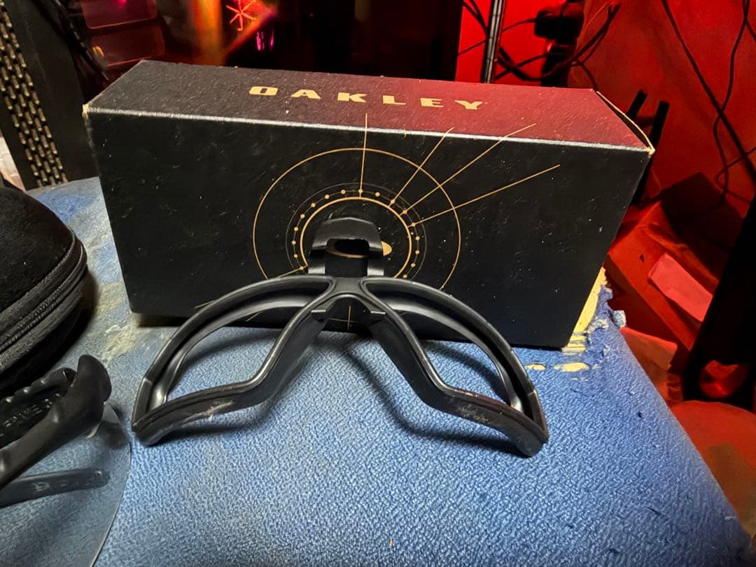 個人装備 OAKLEY balistick3.0