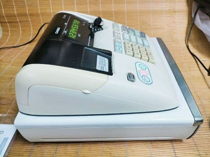 カシオレジスター　TE-M80　中古品　人気機種感熱紙　送料無料　801121