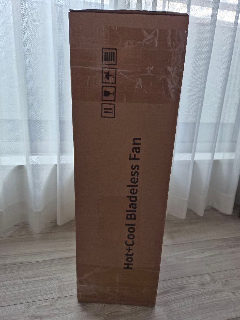 ☆COOL&HOTファン　首振り機能　リモコン付き【未使用】　1台2役