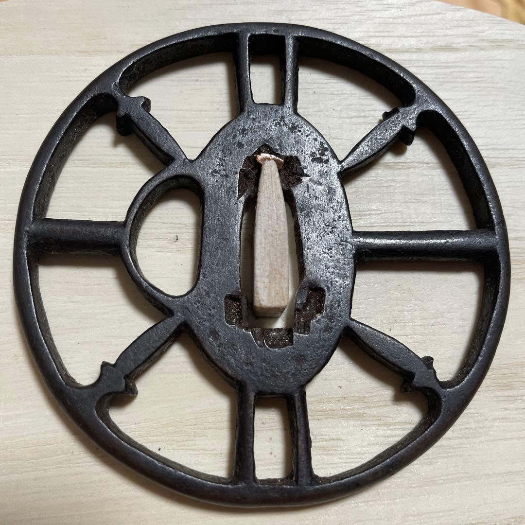 鍔　鐔　尾張透かし鍔　鉄地鍔