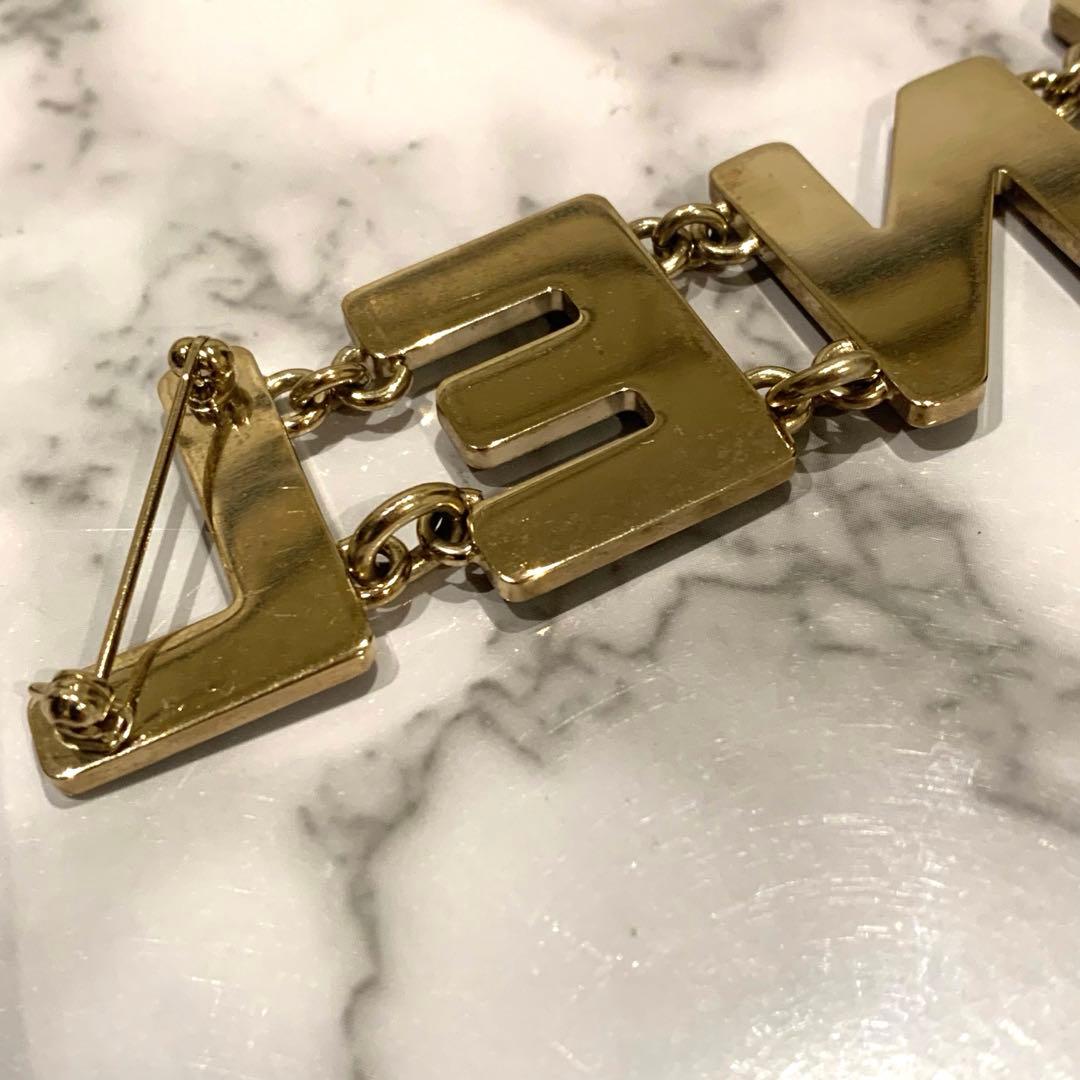 専用です シャネル　CHANEL ロゴ　ブラッククリスタル　立体ブローチ　美品