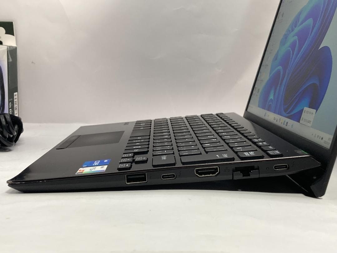 爆速11世代i5/SSD512GB/Office/超軽量887g VAIO