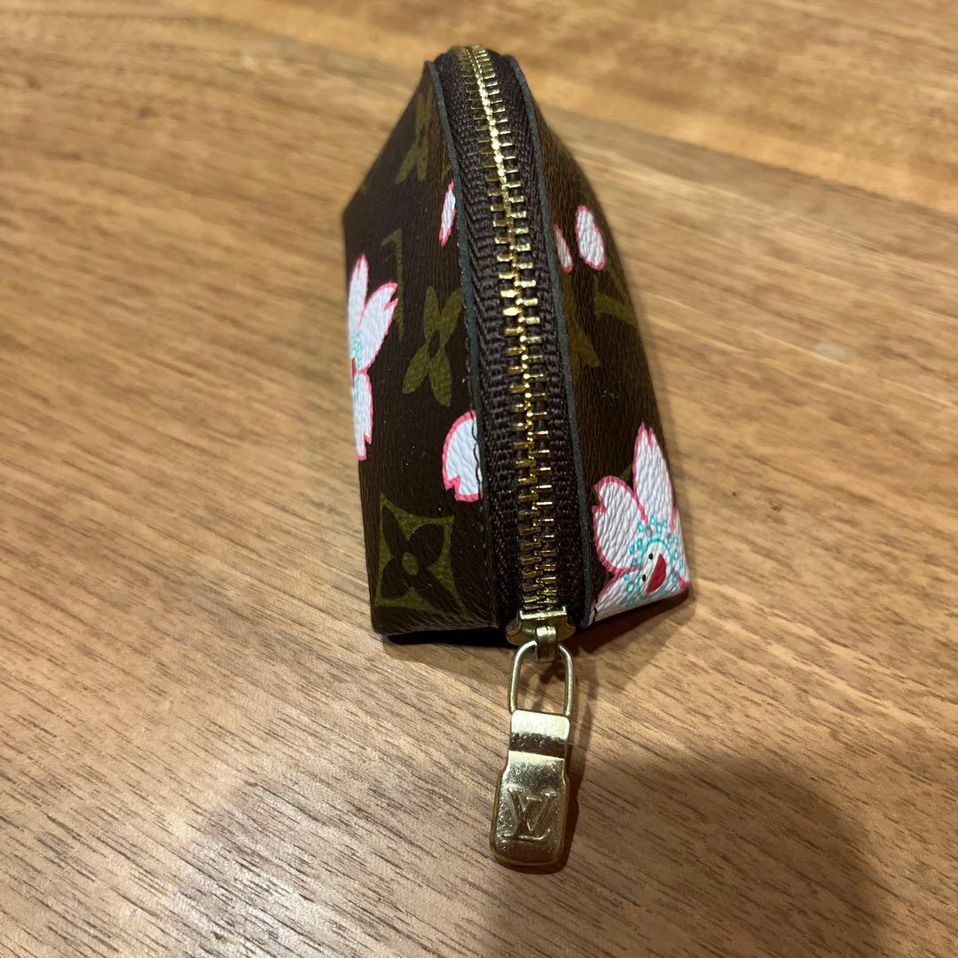 ルイ・ヴィトン × 村上隆コラボケース【モノグラム・チェリーブロッサム】