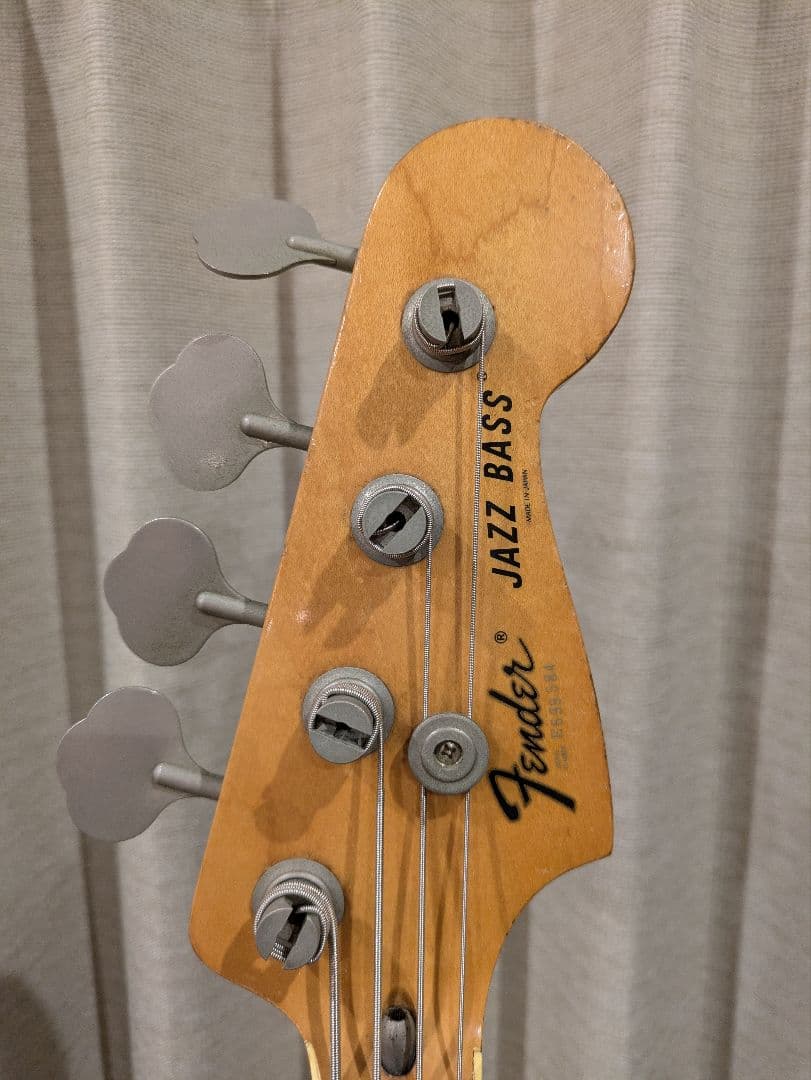 ベース Fender Japan JB75-80