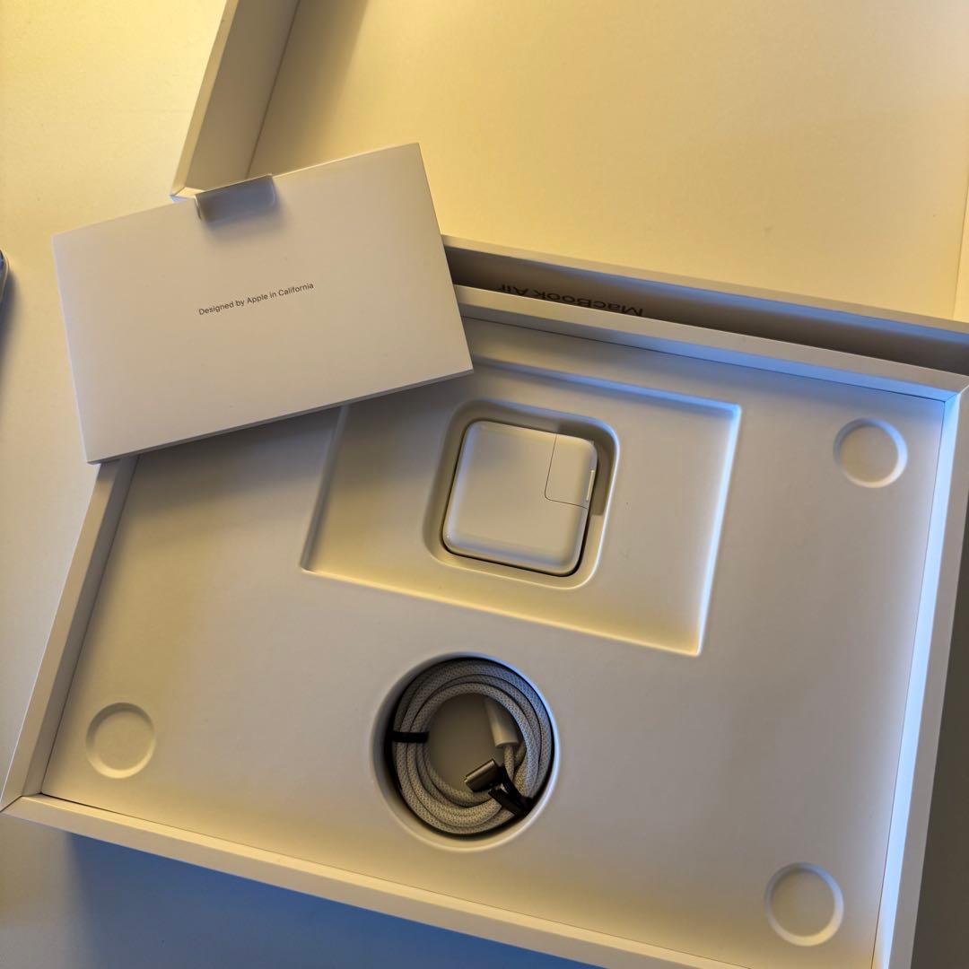 美品MacBook Air m2 8GB SSD256GB USキーボード