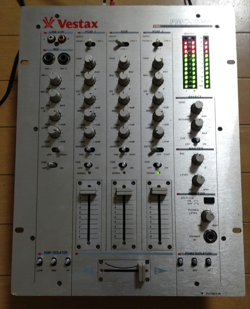 Vestax PVC-270A　動作確認済み　CHフェーダー（縦）新品交換済み