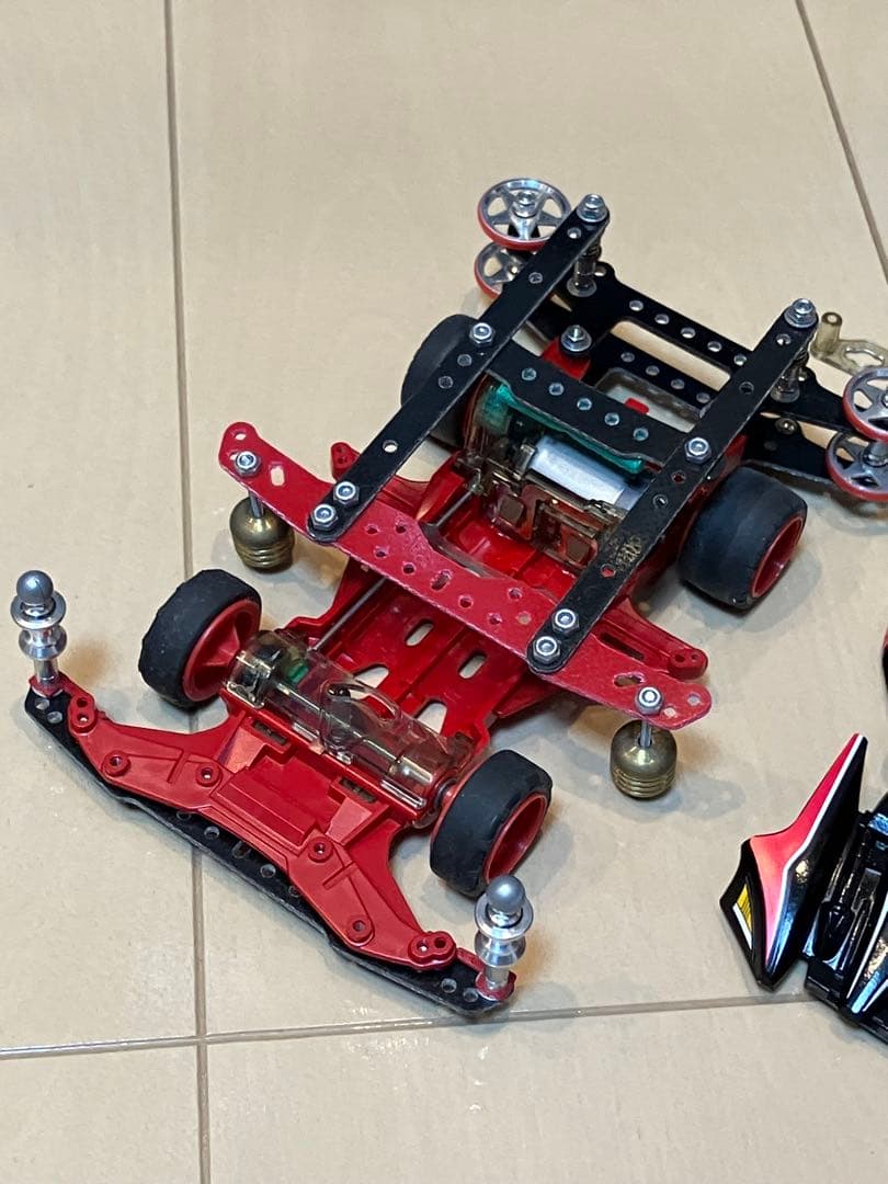 ミニ四駆 4台&ピットボックスセット