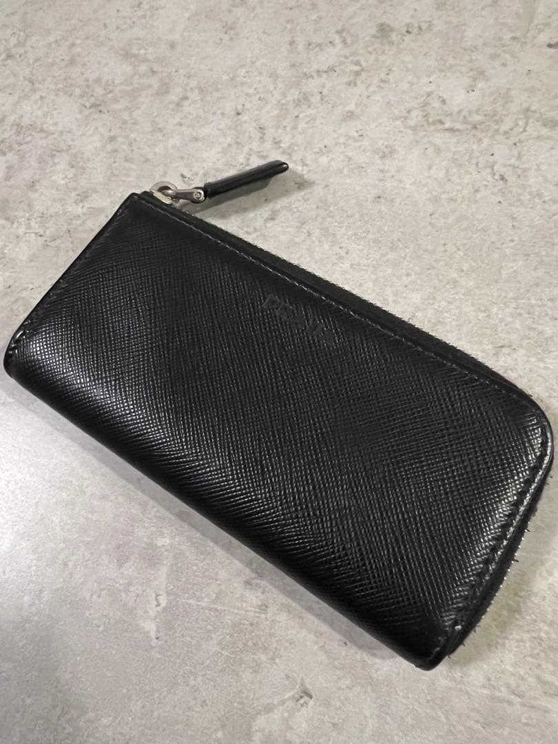 PRADA　L字ファスナーつきケース　キーケース