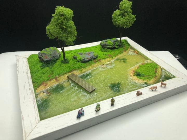 鹿たちがいる森　ジオラマ