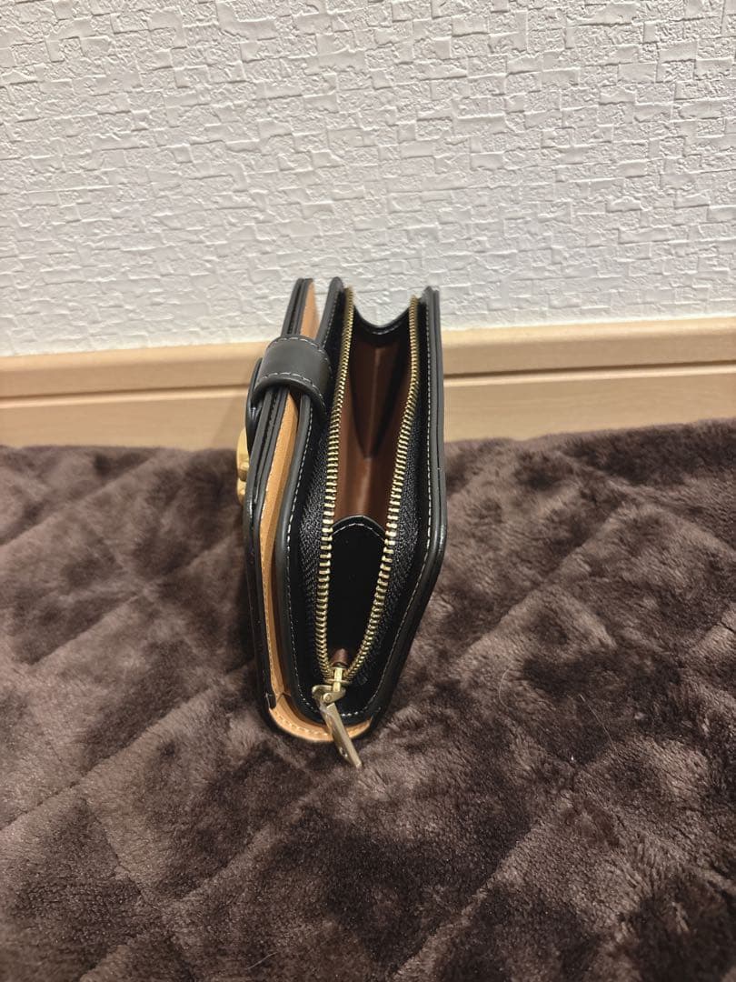 【再入荷！】COACH コーチ タビーミディアムウォレット　黒色