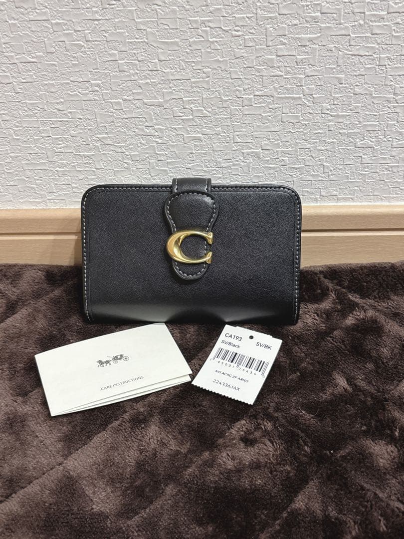 【再入荷！】COACH コーチ タビーミディアムウォレット　黒色