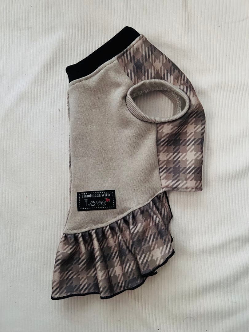 犬服ハンドメイド　タンクトップ(M☆C)