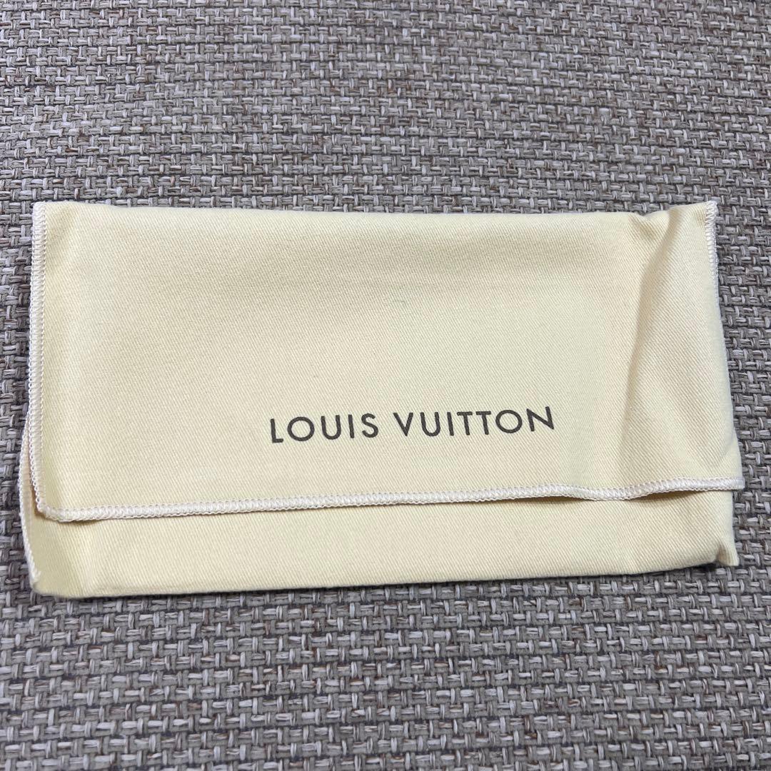 ルイヴィトン モノグラム　クーヴェルテュール パスポートカバー 未使用品　お値下