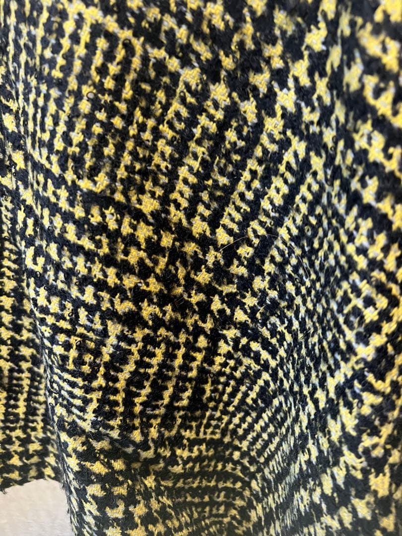 プラダ　黒と黄色のチェック柄 フレアスカート ひざ丈