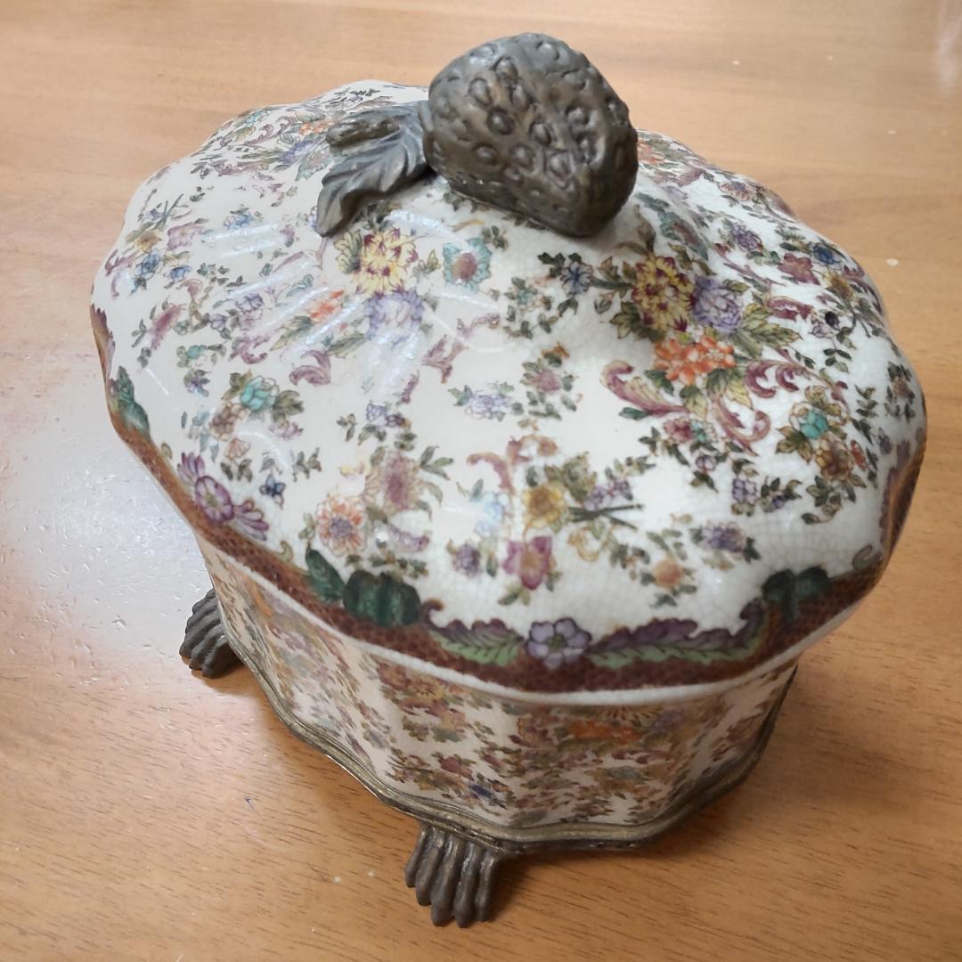 いちご　シノワズリ ボックス オリエンタル インテリア アンティーク モダン